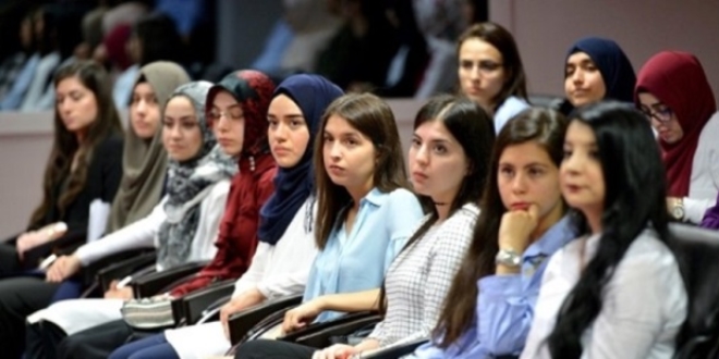 Gençlere ilk adımda 1950 TL harçlık