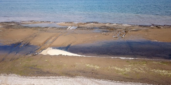Yalova'da deniz suyu 25 metre çekildi