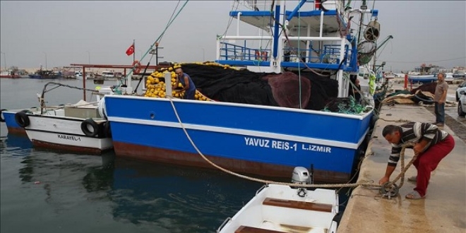 Egeli balıkçıların 'tropik fırtına' hazırlığı