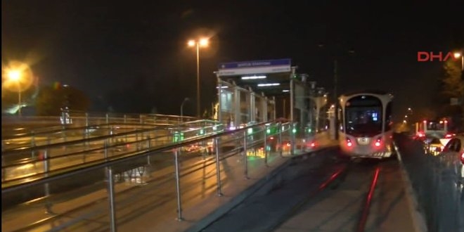 Topkapı'da tramvay arızası seferleri aksattı