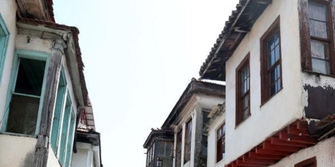 Turizme kazand�r�lacak tarihi evlerin restorasyonu ba�l�yor