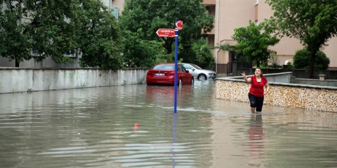 Edirne'de 'tropik fırtına' uyarısı
