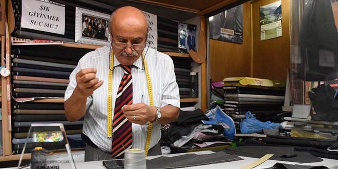 'Sökük dikerek' geçen bir ömür