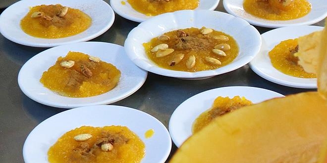 Kabaktan yapılan helva lezzetiyle damak çatlatıyor