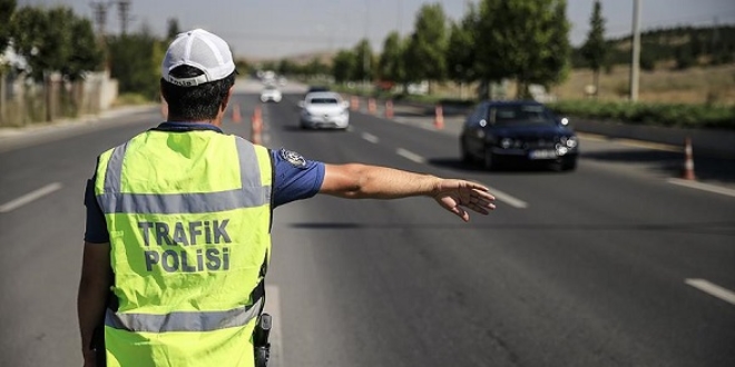Ba�kentte bug�n bu yollar trafi�e kapal�