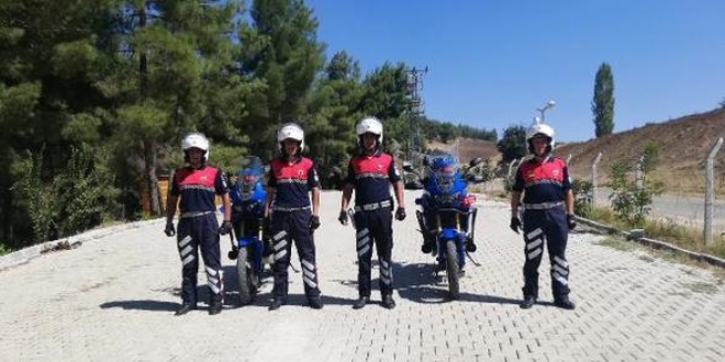 Kilis'te motosikletli jandarma timi greve balad