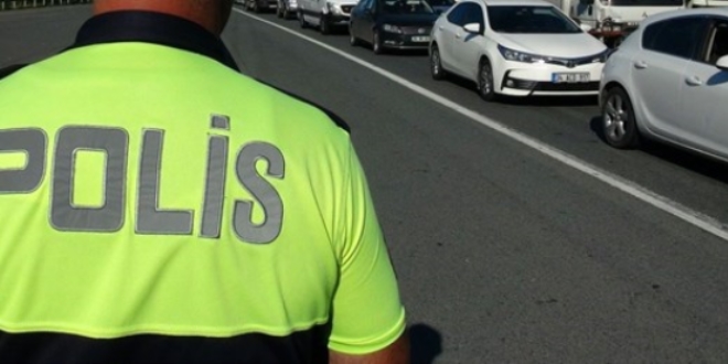 Otobanda polis süsüyle gasp
