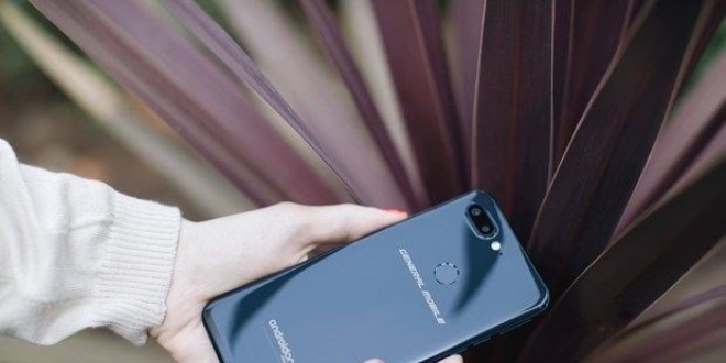 Yerli üretim logolu ilk telefon raflarda yerini aldı