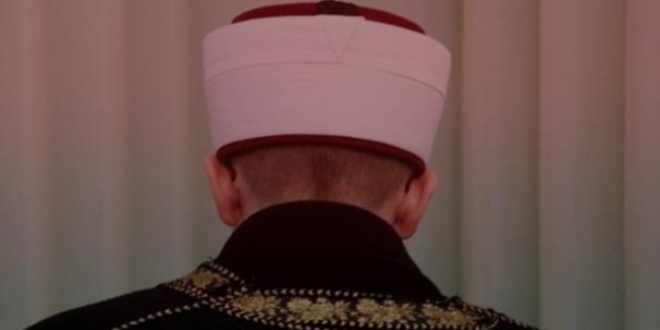 Teröriste erzak veren İmam, oğlunun şikayetiyle açığa alındı