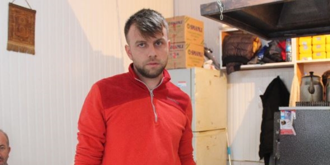 İçi para dolu cüzdanı bulan vatandaştan örnek davranış