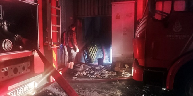 Bayrampaşa'da plastik fabrikasında korkutan yangın