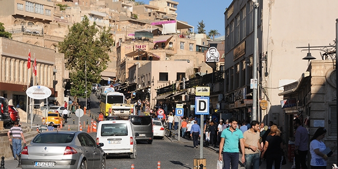 Hogr kenti Mardin'e sonbaharda turist ilgisi