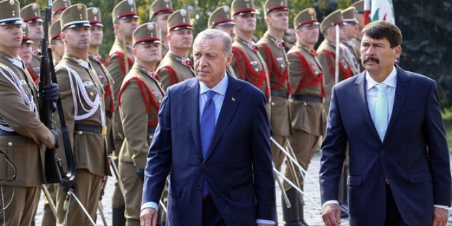 Cumhurbaşkanı Erdoğan Macaristan'da