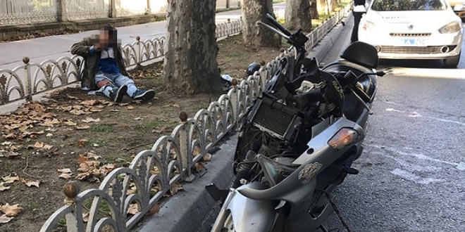 Yaralı halde uyudu! Dünya umurunda olmadı