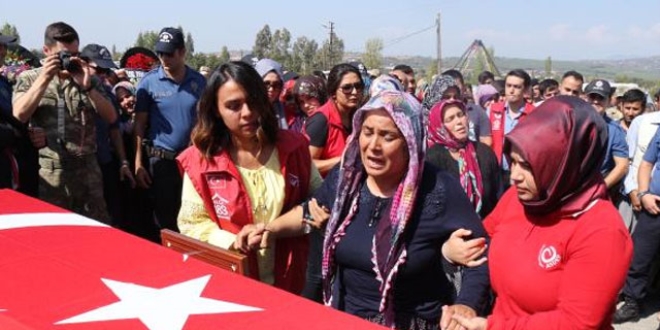 Şehit işçi Ali Çam, son yolculuğuna uğurlandı