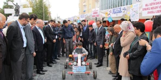 8'inci sınıf öğrencileri hızar motoruyla çalışan araç yaptı