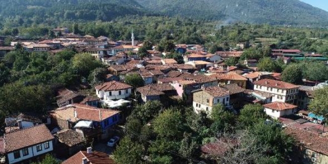 Cumalıkızık'ta ziyaretçi yoğunluğu