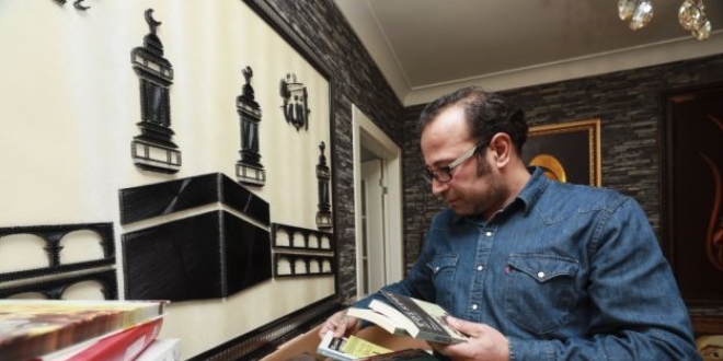 Tek amacı 'kimse kitapsız kalmasın'