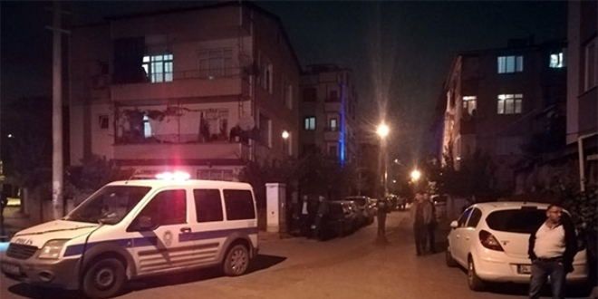 Çocukluk arkadaşını sokak ortasında silahla öldürdü