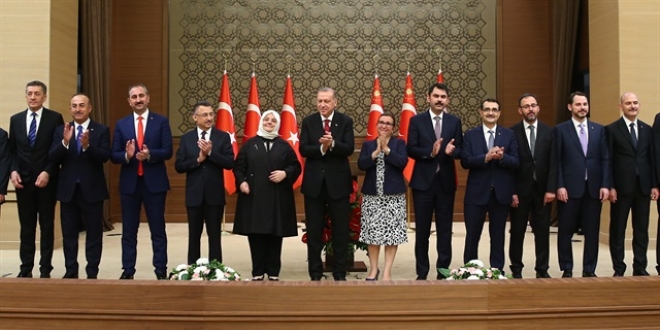 Sizce, 3 aylık görevlendirme içinde, en başarılı bakan kim?