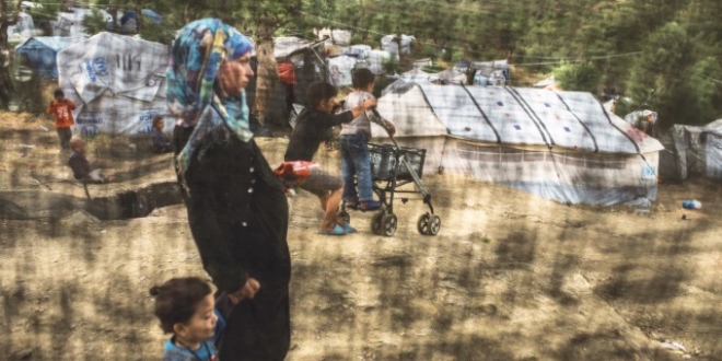 Yunanistan'daki intihar kampı