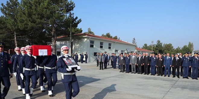 Kazada şehit olan Onbaşı Özyolci'nin cenazesi, memleketine uğurlandı
