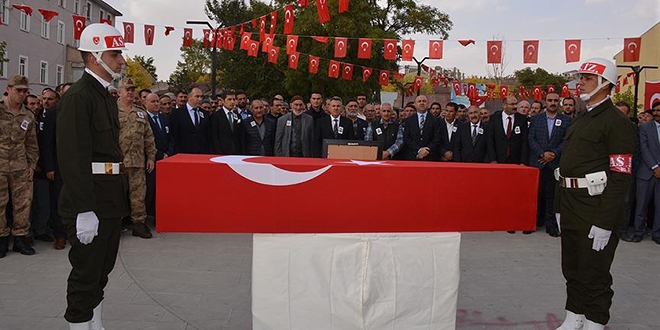 Şehit Özyolci son yolculuğuna uğurlandı