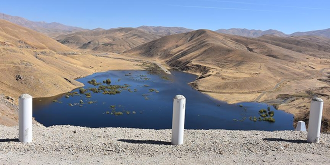 Y�ksekova'n�n su sorunu ��z�me kavu�uyor