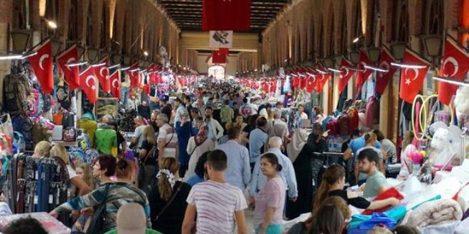 Komşular için dükkanlar gece de açık olacak