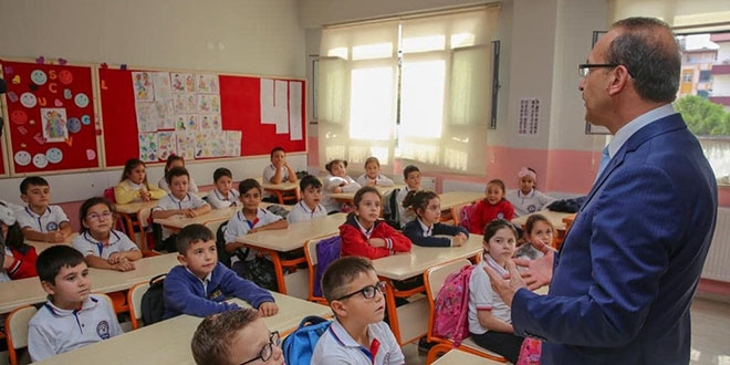 Vali Yavuz'dan ��retmenlere destek