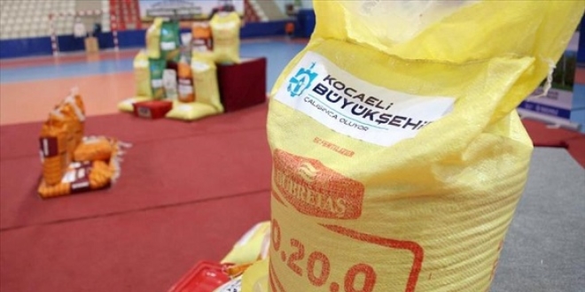 Sanayi kentinde çiftçilere 900 ton gübre desteği