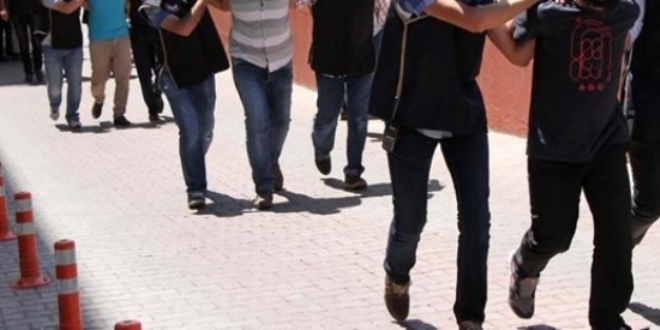 Adana'da uyuşturucu operasyonu: 22 gözaltı
