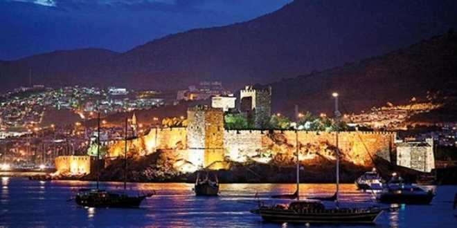 Bodrum Kalesi için düşünülen restorasyon iptal edildi