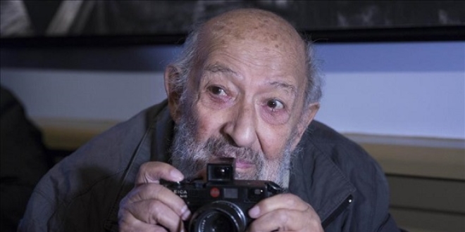 Ara Güler'e memleketinden toprak ve karayemiş