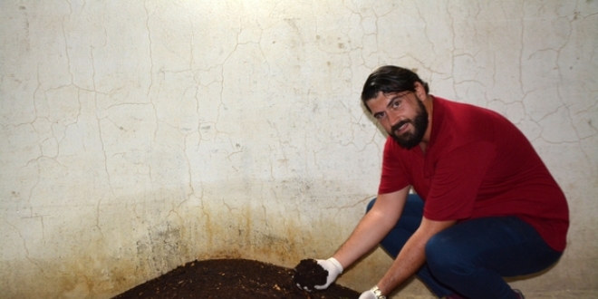Girişimci evinin bodrumunda solucan gübresi üretiyor