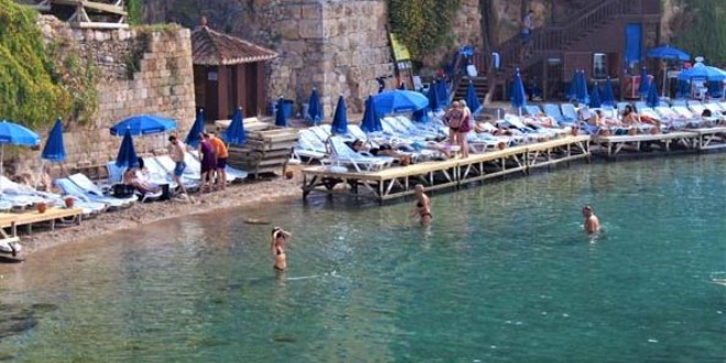 Antalya'da Ekim ayında deniz keyfi