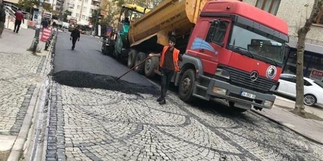 CHP'li belediye, parke ta deli sokaa asfalt att