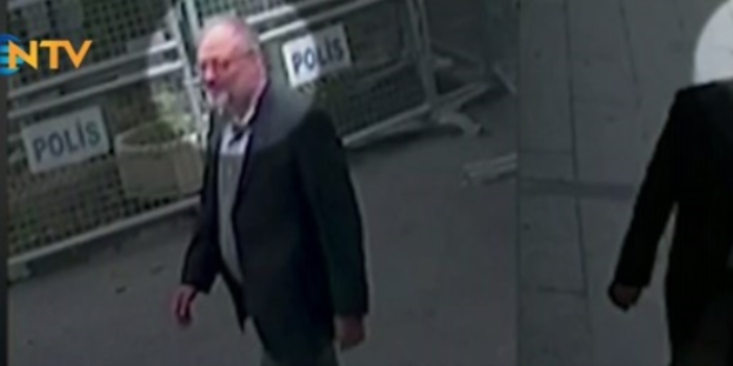 Kaşıkçı'nın dublörü konsolosluktan böyle çıktı
