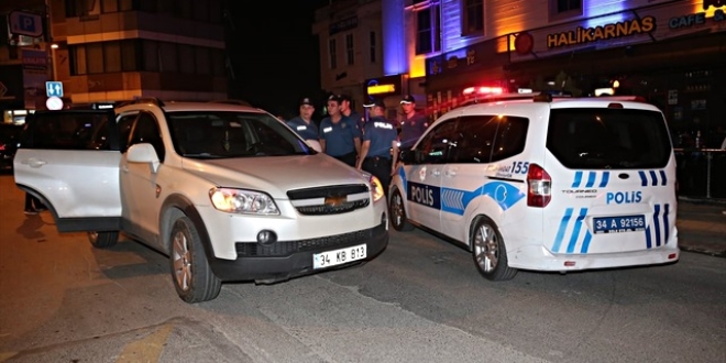 Kadıköy'de cezaevi firarisi 11 kişiyi bıçakladı