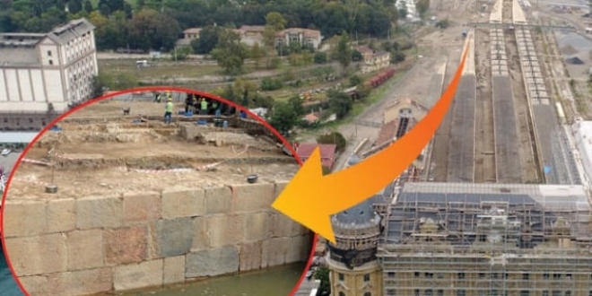 Haydarpaşa Garı'nın altında sur duvarları veya antik limanın mendireği bulundu