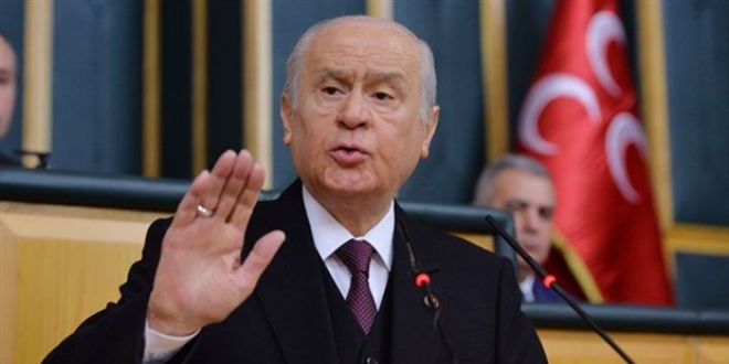 Bahçeli, EYT önerisine destek veren Erhan Usta'yı görevden aldı