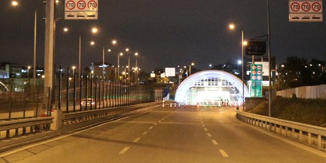 Avrasya tüneli trafiğe kapatıldı