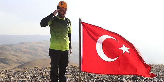 'Da�lar�n o�lu' �ehitlerin an�s�n� zirvelerde ya�at�yor