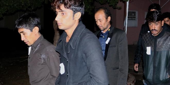 T�rkiye'ye �al��maya gelen ka�ak 25 Afganistanl� yakaland�