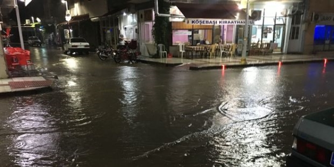 Hakkari'de sa�anak ta�k�nlara neden oldu