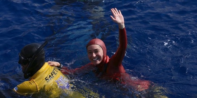 Milli sporcu Şahika'dan Salda'da dünya rekoru