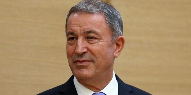 Bakan Akar, Fransa Savunma Bakanı Parly ile görüştü