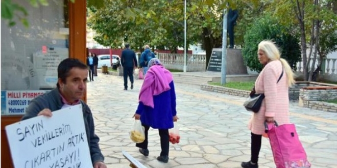 Doktordan tek başına 'sağlıkta şiddete' tepki eylemi