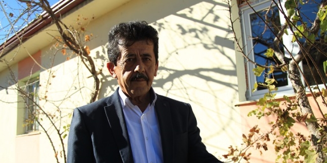 Halk otobüsü şoförüne şemsiye ile saldırdı