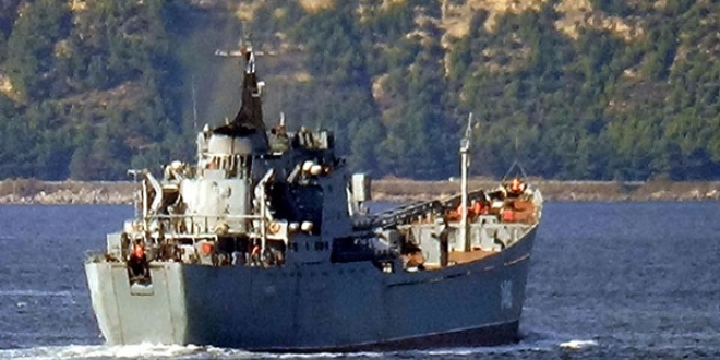 Çanakkale Boğazı'ndan 'Orsk' geçti